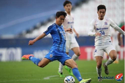 슈팅하는 울산 윤빛가람.[한국프로축구연맹 제공. 재판매 및 DB 금지]