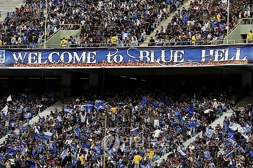 에스테그랄 홈 팬들[EPA=연합뉴스 자료사진]