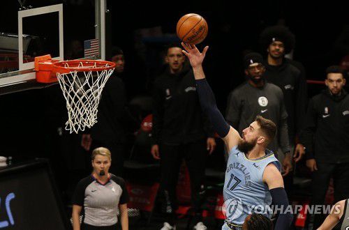 득점하는 발란슈나스[USA투데이=연합뉴스]