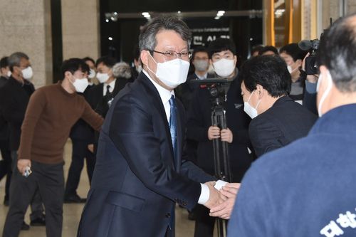 퇴임인사 하는 변성완 권한대행[부산시 제공. 재판매 및 DB 금지]