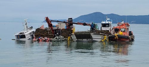 침수 선박[완도해경 제공·재판매 및 DB 금지]