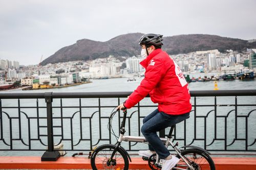박성훈 자전거 타고 영도에서 가덕도까지 캠페인 [박성훈 예비후보 제공]