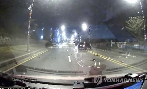 치킨 배달 50대 숨진 사고 현장[인천 영종소방서 제공. 재판매 및 DB 금지]