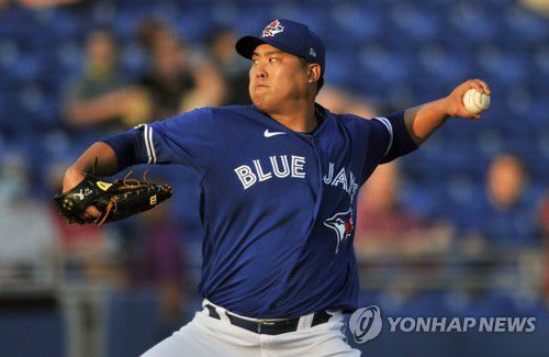 시범경기서 역투하는 류현진[AP=연합뉴스 자료사진]