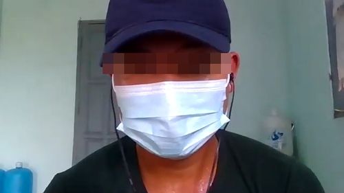 카렌반군 캠프에서 연합뉴스와 화상 인터뷰 중인 투투씨. 2021.5.8[양곤=연합뉴스 이정호 통신원]