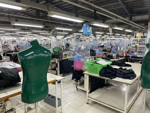 미얀마의 한 한인 봉제공장 내부 모습. 2021.6.16.[한인 교민 제공]