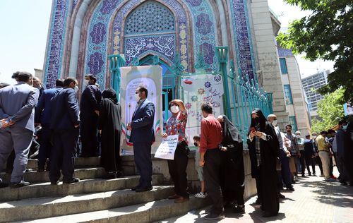 이란 대선 투표 위해 줄 선 이란인들[이승민 특파원 촬영. 재판매 및 DB 금지]