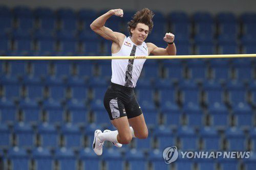 남자 장대높이뛰기 세계 기록 보유자 뒤플랑티스[EPA=연합뉴스 자료사진]