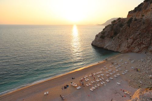 터키 남부 안탈리아의 카푸타스 해변 (이스탄불=연합뉴스) 김승욱 특파원 = 터키 남부 안탈리아의 카푸타스 해변 모습. 2021. 6. 24.   kind3@yna.co.kr (끝)