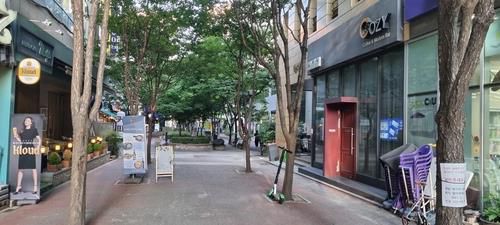 퇴근시간대 인적 없는 대전시청 인근 거리[촬영 김준호]