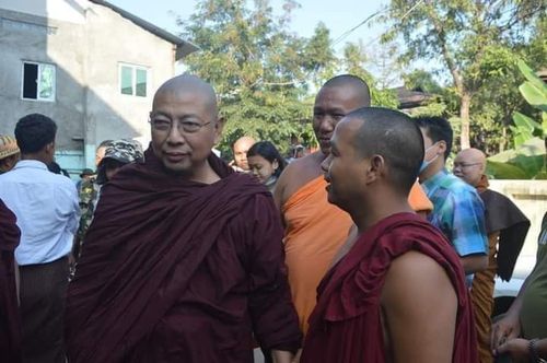 군부 지지자로서 군정을 비판했다가 연행된 승려 빠 마웃 카 [SNS 캡처]