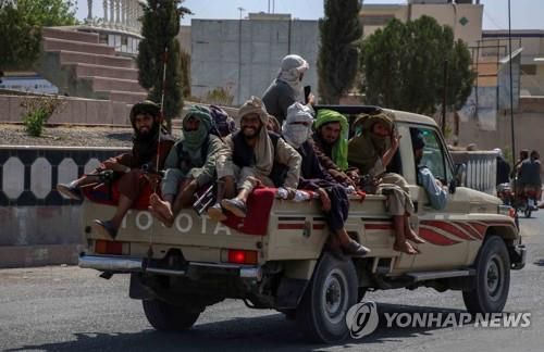 아프가니스탄 칸다하르의 탈레반 순찰대 [EPA=연합뉴스 자료 사진]