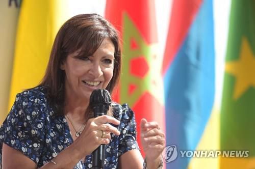 안 이달고 프랑스 파리시장[AFP=연합뉴스 자료사진]