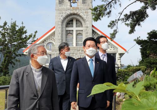 흑산성당[전남도 제공]