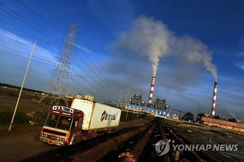 인도 전력난 비상…"뉴델리 공급 발전소 석탄재고 하루치 빠듯"[EPA=연합뉴스]