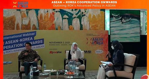 인니 리퍼블릭 메르데카, '제2회 한-아세안 웨비나' 개최(자카르타=연합뉴스) 성혜미 특파원 = 리퍼블릭 메르데카가 유튜브를 통해 중계한 '제2회 한-아세안 웨비나'를 캡처한 사진. 사진 왼쪽은 안선근 국립이슬람대학 교수. 2021.11.2  noanoa@yna.co.kr