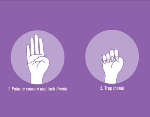 엄지만 접고 손바닥을 폈다가 나머지 손가락을 접는 구조요청 손짓 [캐나다여성재단 캡처. DB 및 재판매 금지]