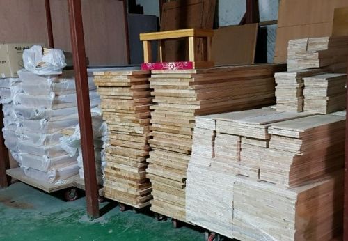 급감한 관 제조용 목재이배연 강원기업사 사장 제공. 재판매 및 DB 금지.