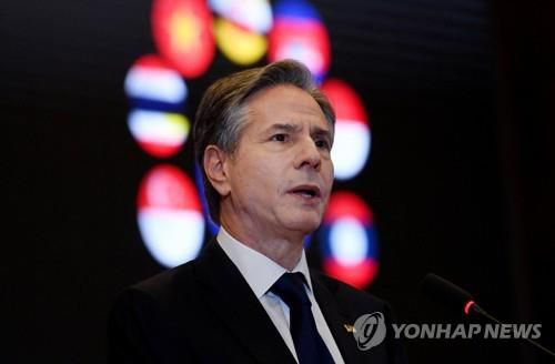 14일 인도네시아국립대서 강연하는 블링컨 국무장관[로이터=연합뉴스]