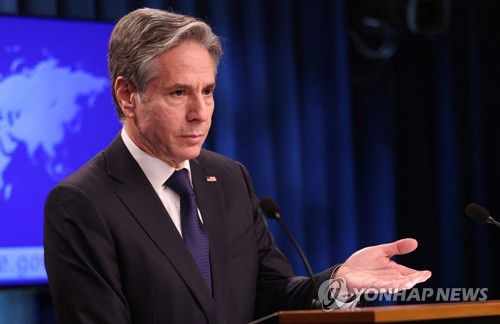 회견하는 블링컨 장관(워싱턴 로이터=연합뉴스) 토니 블링컨 미 국무장관이 21일(현지시간) 국무부에서 회견을 하고 있다. 2021.12.21. photo@yna.co.kr