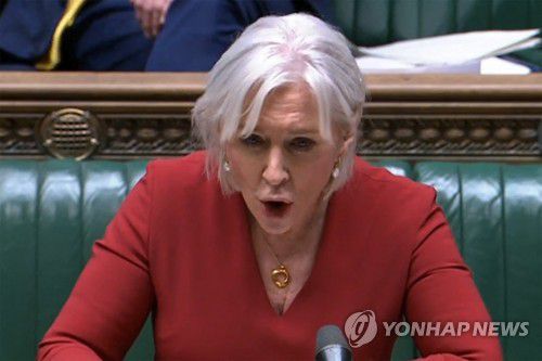 BBC 수신료 폐지를 주장하는 나딘 도리스 영국 문화부 장관[AFP 연합뉴스 자료사진. 재판매 및 DB 금지]