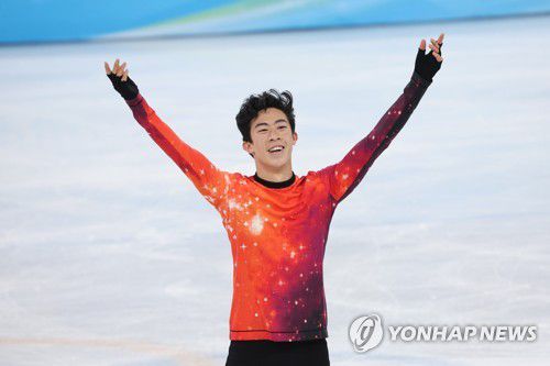 [올림픽] 네이선 첸(베이징=연합뉴스) 임화영 기자 = 미국의 네이선 첸이 10일 베이징 캐피털 실내 경기장에서 열린 2022 베이징 동계올림픽 피겨스케이팅 남자 싱글 프리 스케이팅 경기에서 연기를 마친 뒤 기뻐하고 있다. 2022.2.10 hwayoung7@yna.co.kr