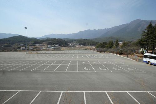 (양산=연합뉴스) 이정훈 기자 = 임시 휴장중인 통도 판타지아 주차장.