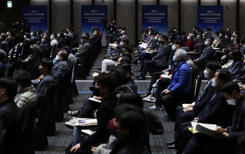 삼성전자 정기주주총회(수원=연합뉴스) 홍기원 기자 = 16일 오전 경기도 수원컨벤션센터에서 제53기 삼성전자 정기주주총회가 진행되고 있다. 2022.3.16 [공동취재] xanadu@yna.co.kr