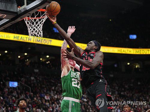 슛 시도하는 시아캄[USA TODAY Sports=연합뉴스]