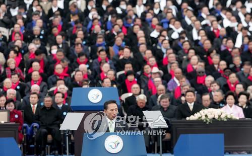 취임사하는 이명박 대통령지난 2008년 당시 이명박 대통령이 국회에서 열린 제17대 대통령 취임식에서 취임사를 하고 있다. /2008.2.25/