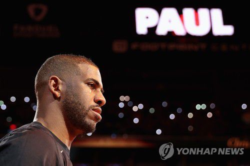 댈러스의 공격 표적이 된 피닉스의 크리스 폴[AFP=연합뉴스]