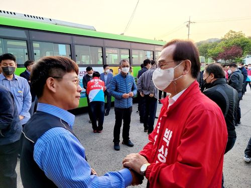 "부탁드립니다"[박상돈 후보 측 제공. 재판매 및 DB 금지]