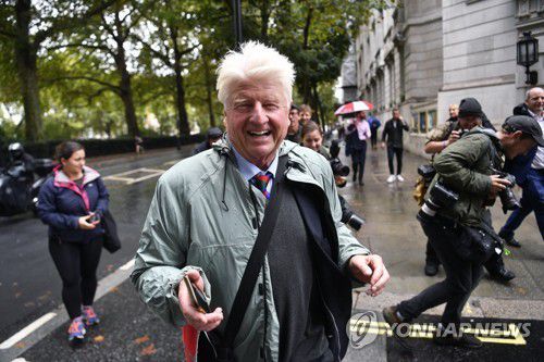 스탠리 존슨 英총리 아버지[EPA 연합뉴스 자료사진. 재판매 및 DB 금지]