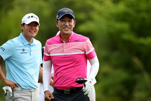 9번 홀 티샷 후 환하게 웃는 김종덕 [KPGA 제공. 재판매 및 DB 금지]