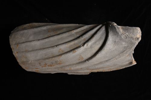 능지탑에서 나온 소조불 좌상 조각[국립경주박물관 제공. 재판매 및 DB 금지]