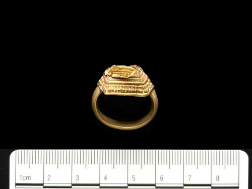 라오스 홍낭시다 사원에서 나온 금반지[한국문화재재단 제공. 재판매 및 DB 금지]