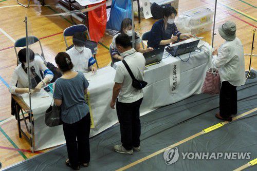 아베 피습 사망 속 오늘 日참의원 선거…한일관계 영향 주목[도쿄 AFP=연합뉴스 자료사진]