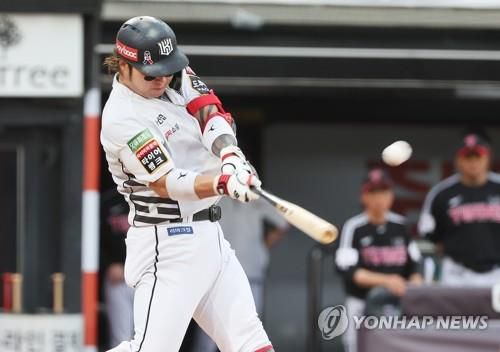 홈런 선두를 질주 중인 박병호[연합뉴스 자료사진]