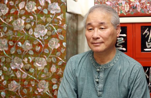 인터뷰하는 김성호 칠장[촬영 천경환 기자]