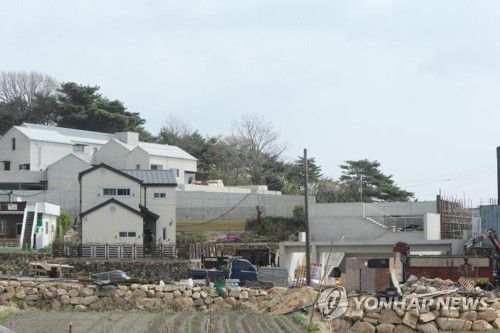 문재인 대통령 사저와 경호시설[촬영 이정훈 기자]