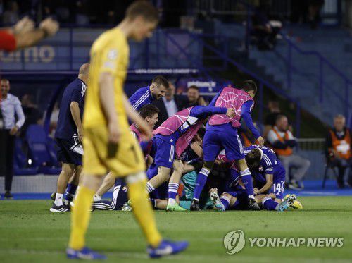 희비교차한 디나모 자그레브와 보되/글림트[EPA=연합뉴스]
