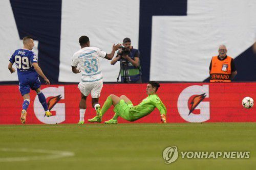 결승 골을 넣는 오르시치(왼쪽)[AP=연합뉴스]