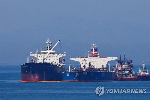 그리스 해안의 유조선[로이터 연합뉴스 자료사진. 재판매 및 DB 금지]