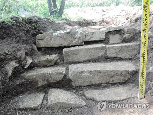 원삼화사지의 계단 시설 모습[동해시 제공. 재판매 및 DB 금지]