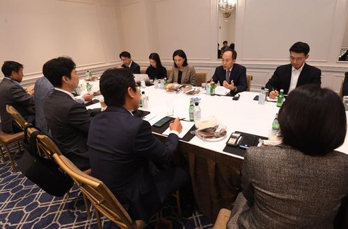 뉴욕 특파원단과 간담회 하는 추경호 부총리 겸 기획재정부 장관[기재부 제공]