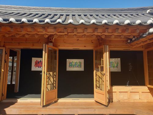 신관 전시 모습(서울=연합뉴스) 황희경 기자 = 국민대 명원박물관에서 22일부터 열리는 '시선, 비전의 예술가'전시 모습. 2022.10.19. zitrone@yna.co.kr