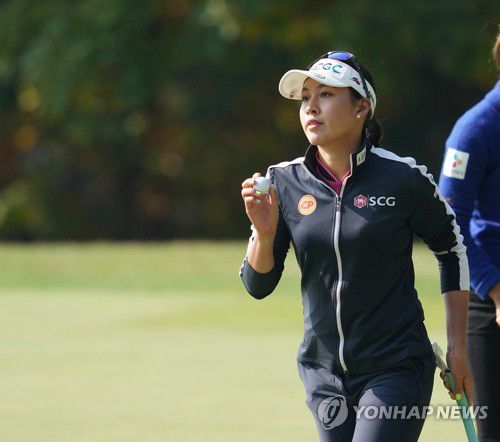 홀아웃하는 아탸야 티띠꾼.[BMW 코리아 제공. 재판매 및 DB 금지]