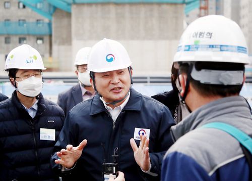 인천 아파트 건설 현장 찾은 원희룡 국토교통부 장관[촬영 김상연]