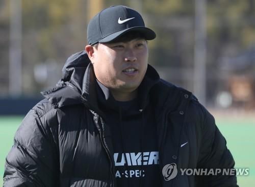 지난 2월 경남 거제에서 훈련한 류현진[연합뉴스 자료사진]