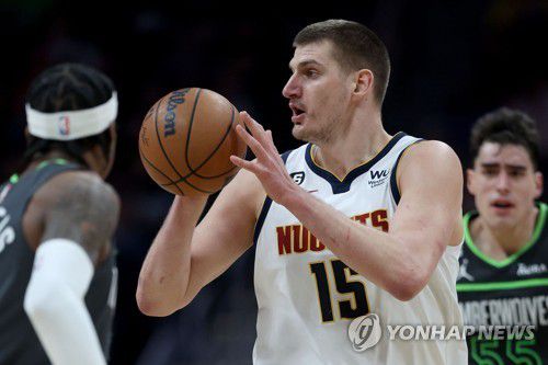 이틀 연속 트리플더블을 기록한 요키치[AFP=연합뉴스]